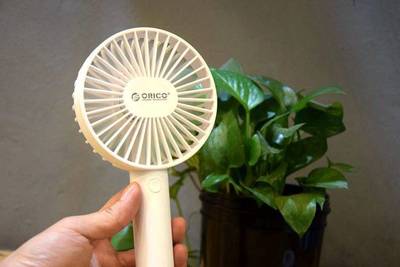 带来凉意同时可变备用电源，ORICO便携式USB小风扇体验
